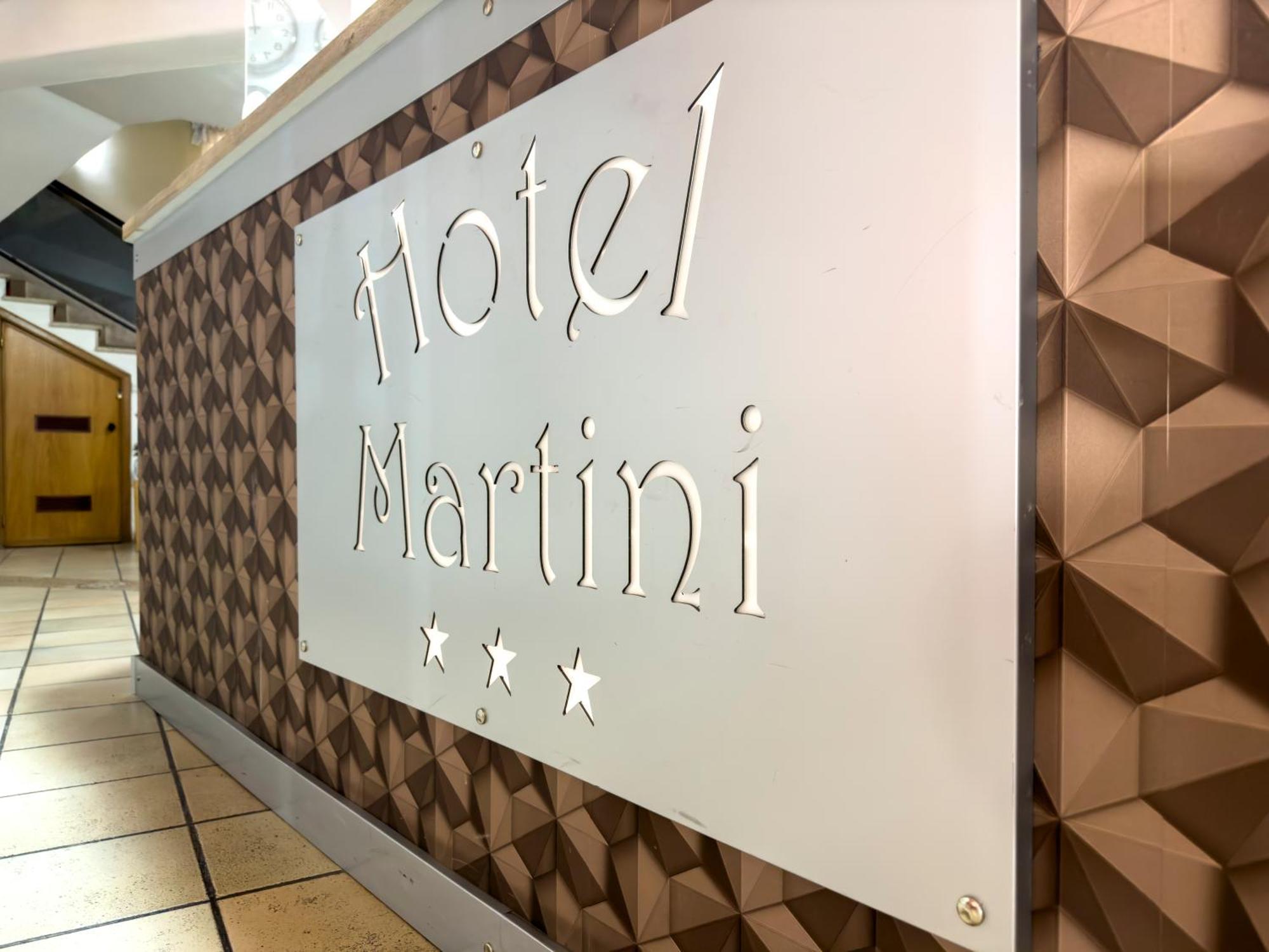 Hotel Martini Casavatore Exterior photo